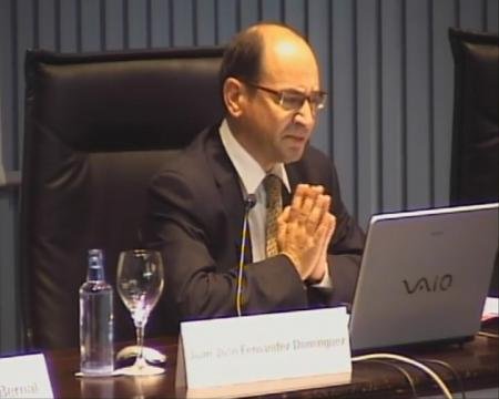Juan Jos&eacute; Fern&aacute;ndez Dom&iacute;nguez, catedr&aacute;tico de Dereito do Traballo na Universidade de Le&oacute;n.